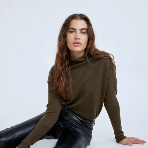 Aritzia Wilfred 100% Merino Wool Cyprie Sweater Olive Green Size XS - Picture 13 of 14